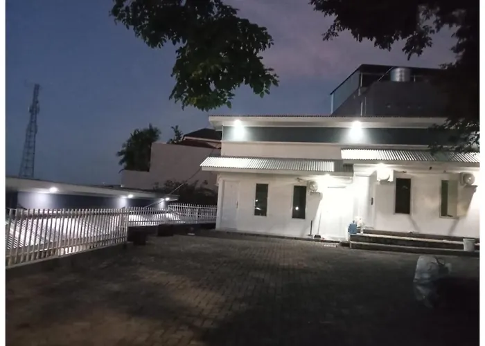 Hotel O 95063 Afifah Syariah Guest House Manado